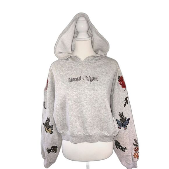 Wrstohvr Worst Behavior cropped hoodie Sz S  butterfly Embroidered sleeves - Picture 2 of 7